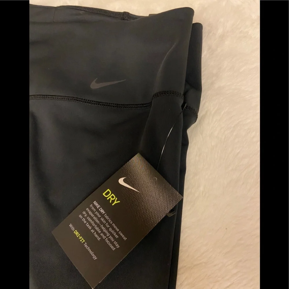 NWT! Nike Plus Size High-Rise Gym pants flare size 1X AV9807-010 - Picture 5 of 12